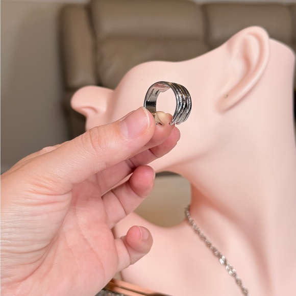 Twisted Silver Women's Ring - Picture 9 of 10